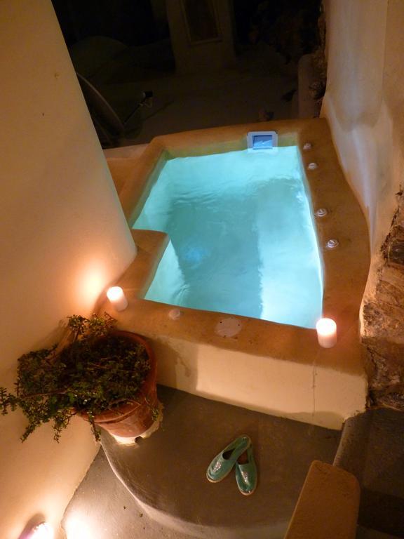 Barbarossa Suites Emporio  ภายนอก รูปภาพ